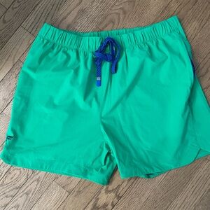 Fabletics One Short 5” Inseam Unlined Large Green